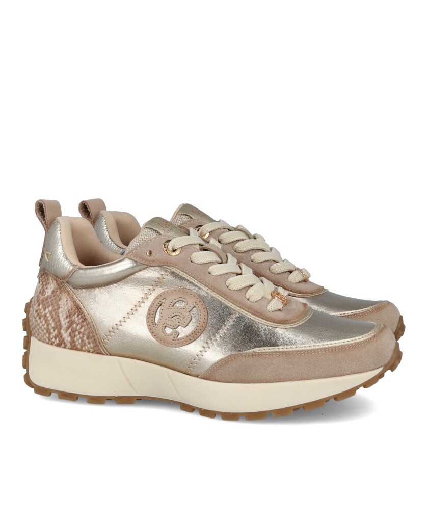Zapatillas urbanas metalizadas Carmela 162699