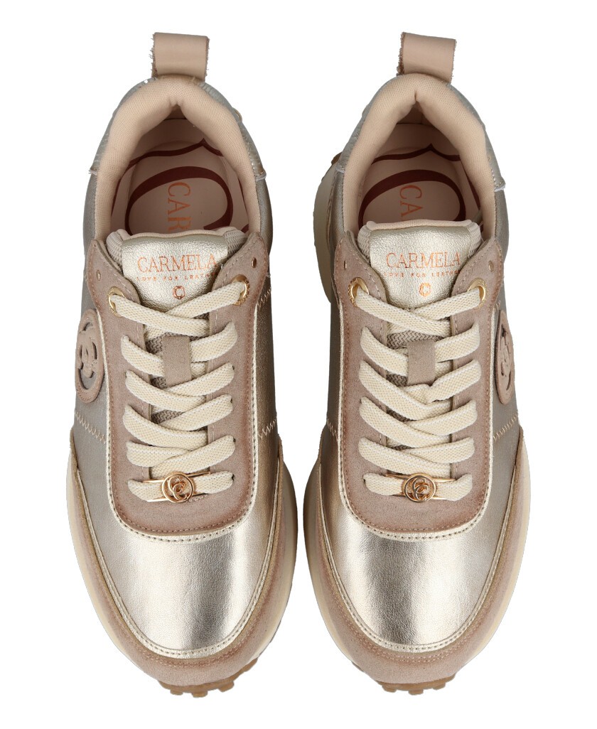 Zapatillas urbanas metalizadas Carmela 162699