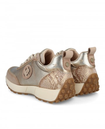 Zapatillas urbanas metalizadas Carmela 162699