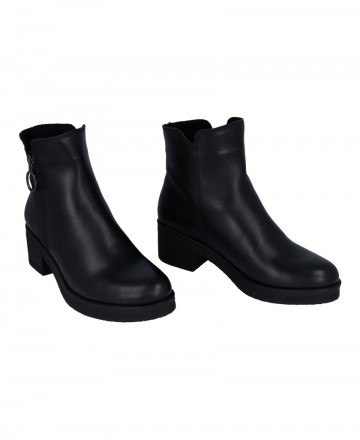Black low-heeled ankle boots Porronet 4732