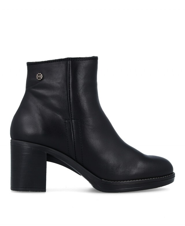 Porronet 4780 wide-heeled ankle boots