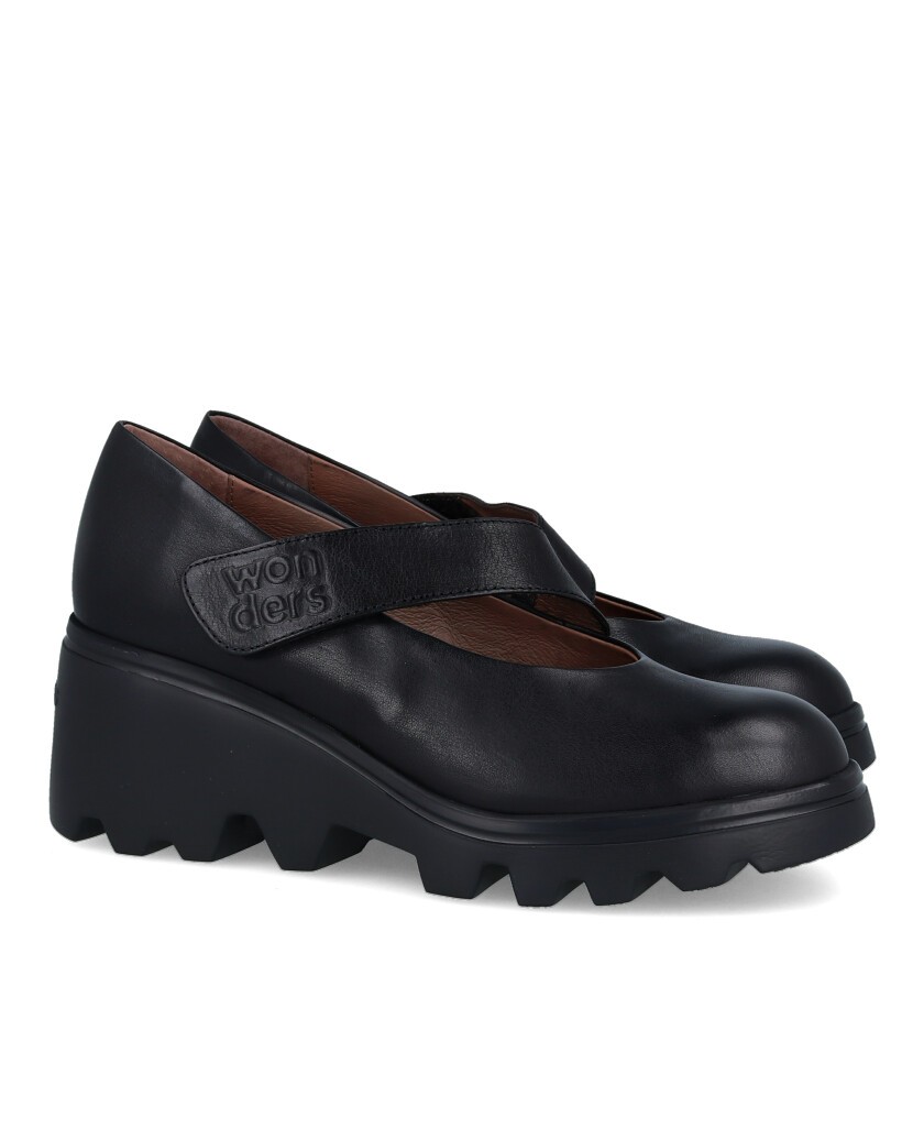 Wonders Toronto G-7023 Black Mary Janes with Wedge