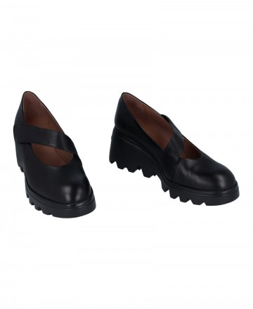 h2Merceditas negras con cuna Wonders G 7023 h2 pDescubre la comodidad y la practicidad que te ofrecen las Wonders G 7023 Un cal