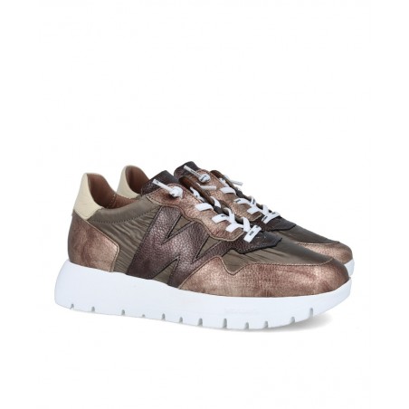 Sneakers metalizadas con cordones Wonders A-2491