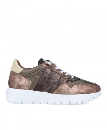 Sneakers metalizadas con cordones Wonders A-2491