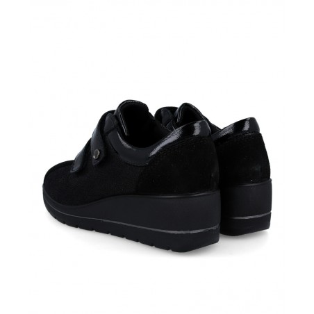 h2Zapato negro con cuna de 4 cm Imac 85627001170011 h2 pEleva tu estilo y altura con las sneakers Imac 85627001170011 Creadas p