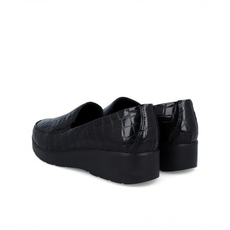 Black moccasins with texture Imac 856031.4160.011