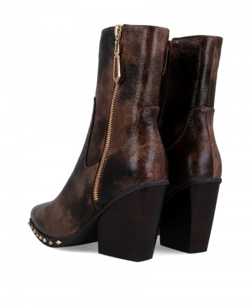 Noa Harmon Caffeine 10140 studded ankle boots