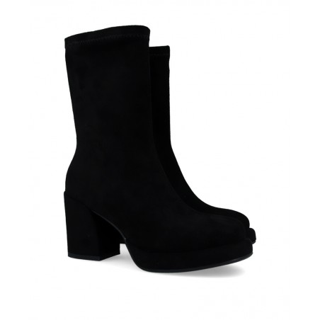 Noa Harmon 9821 black platform heeled ankle boots