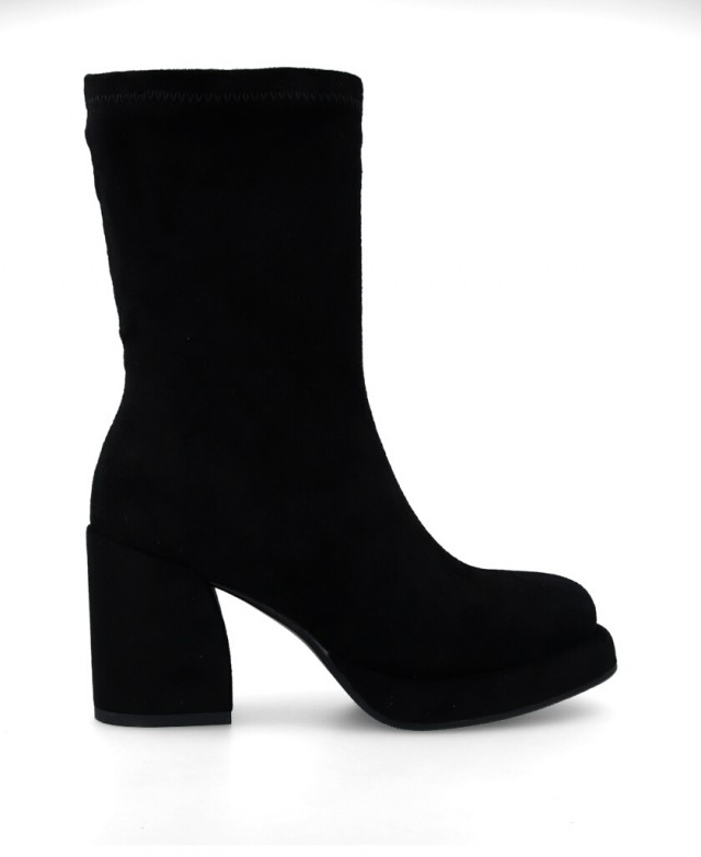 Noa Harmon 9821 black platform heeled ankle boots