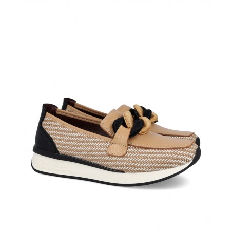 h2Mocasines beige de piel Happy Monk Vanity 011 h2 pDescubre la comodidad elevada a su maxima expresion con los zapatos Happy M