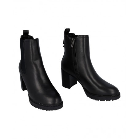 Botines negros de tacón con cremallera Xti 144299