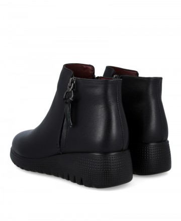 Happy Monk Granada 007 Black Zipper Ankle Boot