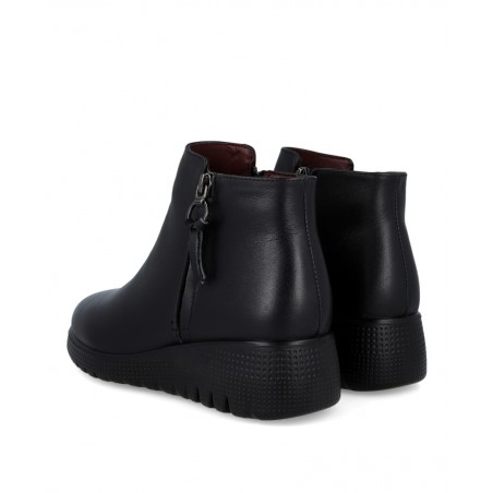 Happy Monk Granada 007 Black Zipper Ankle Boot