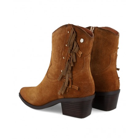 Camel-colored cowboy ankle boots Carmela 162663