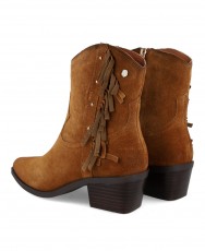 Camel-colored cowboy ankle boots Carmela 162663 Camel-colored cowboy ankle boots Carmela 162663
