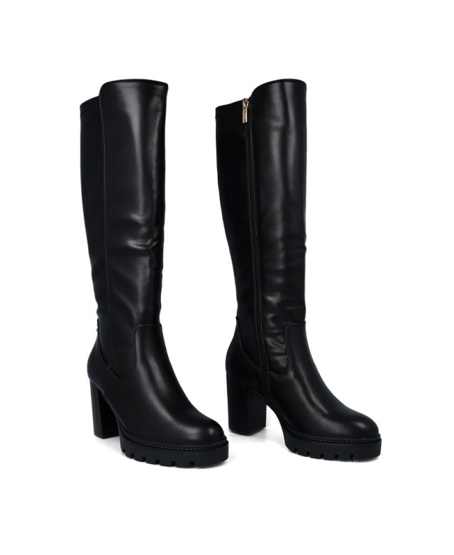 Botas altas con suela dentada Xti 144524 Botas altas con suela dentada Xti 144524