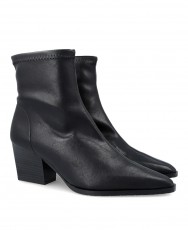 h2Botines elasticos de color negro Miss Elastic 78151 h2 pAnade un toque de estilo y confort a tus looks diarios con los elegan h2Botines elasticos de color negro Miss Elastic 78151 h2 pAnade un toque de estilo y confort a tus looks diarios con los elegan