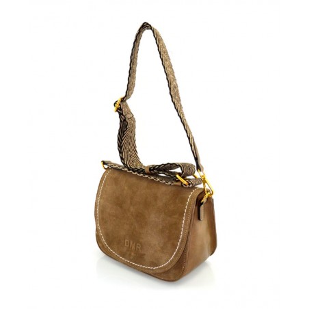 h2Bolso bandolera de color taupe DMR Touch Cris h2 pDescubre la combinacion perfecta de elegancia y funcionalidad con la bandol