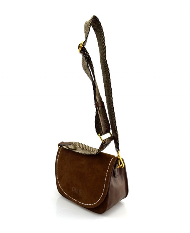 h2Bolso marron con asa regulable DMR Touch Cris h2 pMarca tendencia en cada salida con el bolso DMR Touch modelo Cris Este acce h2Bolso marron con asa regulable DMR Touch Cris h2 pMarca tendencia en cada salida con el bolso DMR Touch modelo Cris Este acce