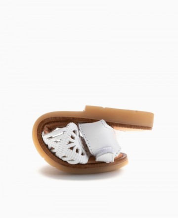 h2Sandalias cierre de velcro Pablosky Mary 437900 h2 pDale a tus pequenas la comodidad y el estilo que merecen con las Sandalia