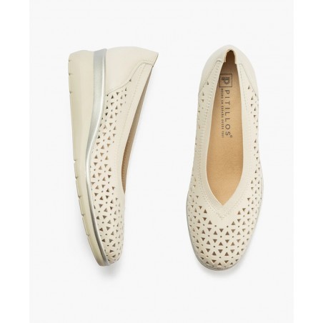 Pitillos 10372 women's white pumps