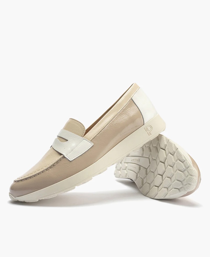Pitillos 10420 Beige Patent Leather Loafers