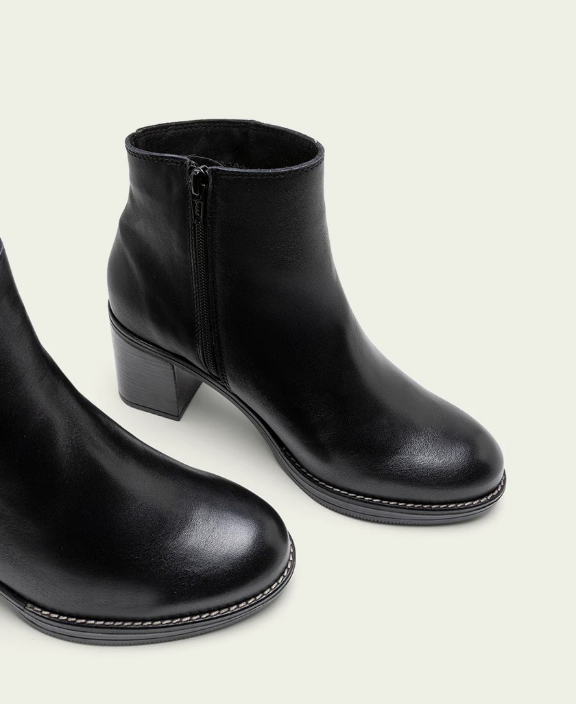 Porronet 4780 wide-heeled ankle boots