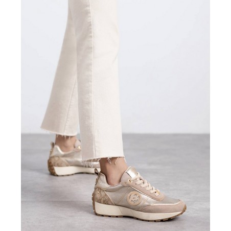 Zapatillas urbanas metalizadas Carmela 162699