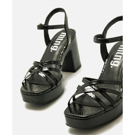 Sandalia de tiras Mustang 59609
