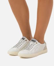 Zapatilla versatil Mustang Susan 60712 Zapatilla versatil Mustang Susan 60712