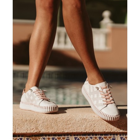 Sneaker troquelada blanca Happy Monk Mallorca-004
