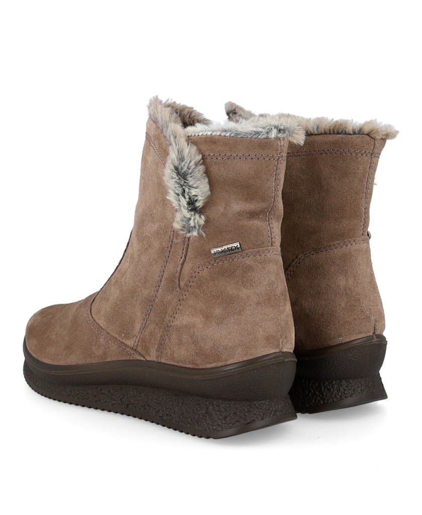 Imac 856699 7152017 fur ankle boots with wedge