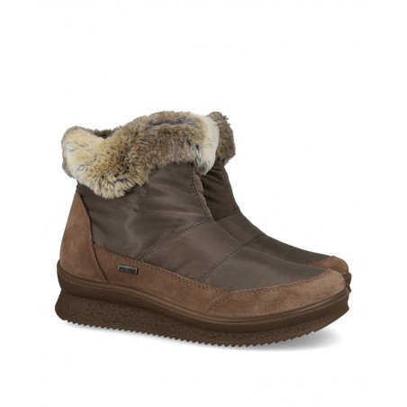 h2Botines invernales Imac 856679 02357 017 h2 pEnfrenta el invierno con estilo y calidez Los botines IMAC 856679 02357 017 en u