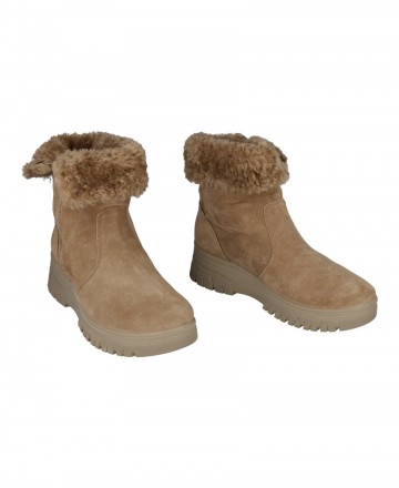 h2Botin camel con forro abrigo Imac 8570377176013 h2 pAnade un toque de calidez y elegancia a tu estilo invernal con los botine