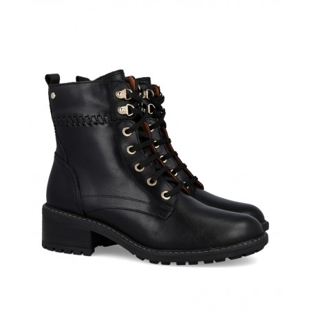 h2Botines militares negros Pikolinos Medina W0D8672 h2 pRedefine tu estilo con un toque de actitud con los Pikolinos Medina W0D