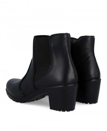 h2Botin negro con cremallera Imac 8551401400011 h2 pAnade un toque de elegancia y funcionalidad a tu look diario con los zapato
