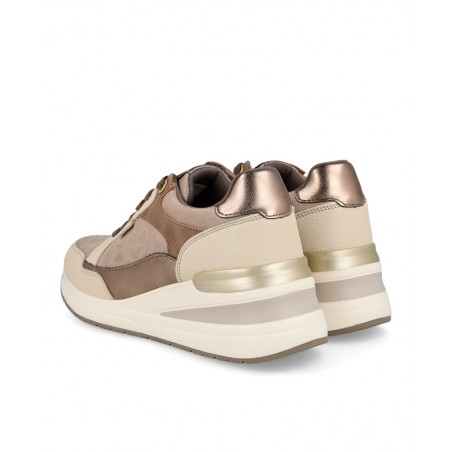 h2Zapatillas urbanas de color taupe Dangela 29066 h2 pAnade un toque de sofisticacion discreta a tu look con las sneakers Dange