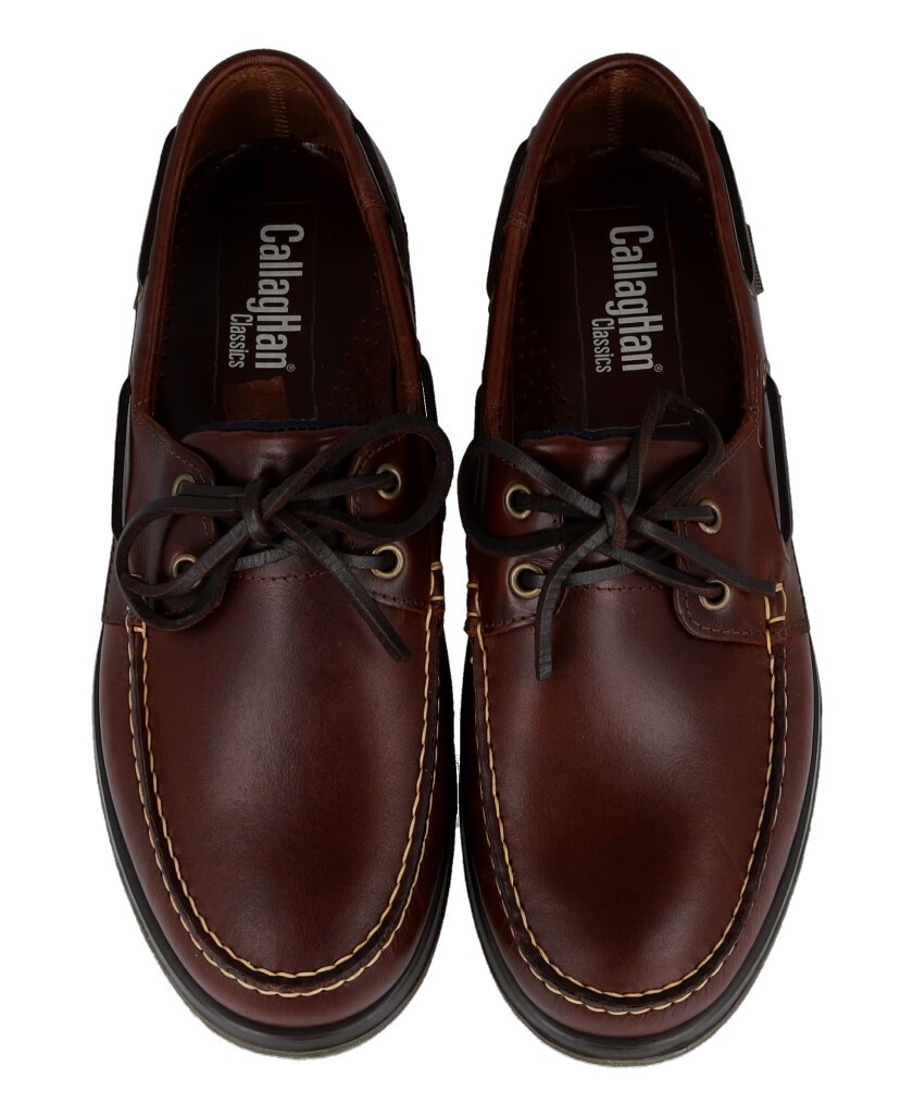 Zapatos tipo nautico para hombre en color marron Caracteristicas con cordones altura de piso 2 cm piso de goma exterior piel e 