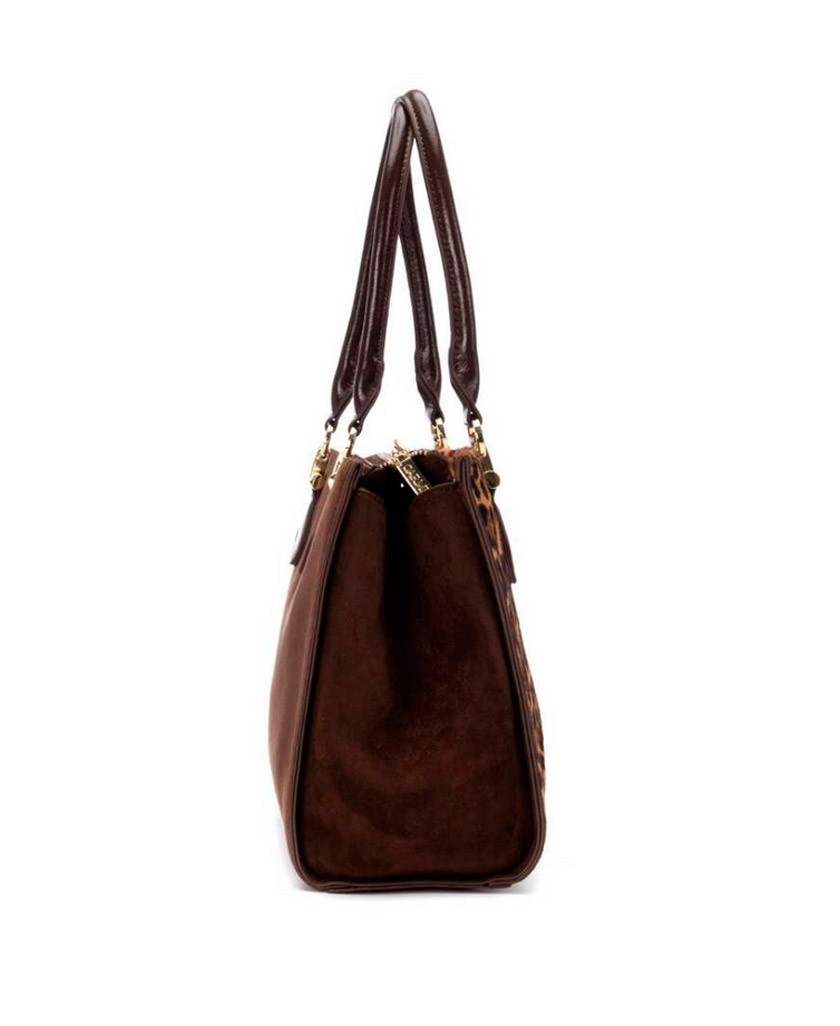 h2Bolso de mujer animal print Carmela 186185 h2 pEste bolso de mujer de la marca Carmela es mucho mas que un accesorio es una d