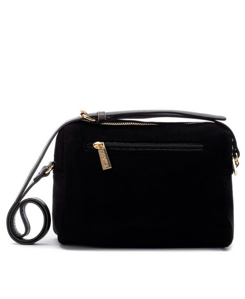 h2Bolso bandolera Carmela 186186 h2 pEl bolso bandolera Carmela 186186 en color negro es mucho mas que un accesorio es una decl