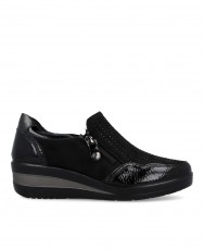 Mocasines negros casual con cuña Amarpies 29385 Mocasines negros casual con cuña Amarpies 29385