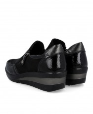 Mocasines negros casual con cuña Amarpies 29385 Mocasines negros casual con cuña Amarpies 29385