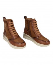 h2Botines militares de color cuero Amarpies 29422 h2 pAnade un toque de actitud y estilo a tu look con los audaces botines Amar h2Botines militares de color cuero Amarpies 29422 h2 pAnade un toque de actitud y estilo a tu look con los audaces botines Amar
