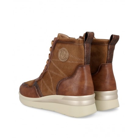 h2Botines militares de color cuero Amarpies 29422 h2 pAnade un toque de actitud y estilo a tu look con los audaces botines Amar