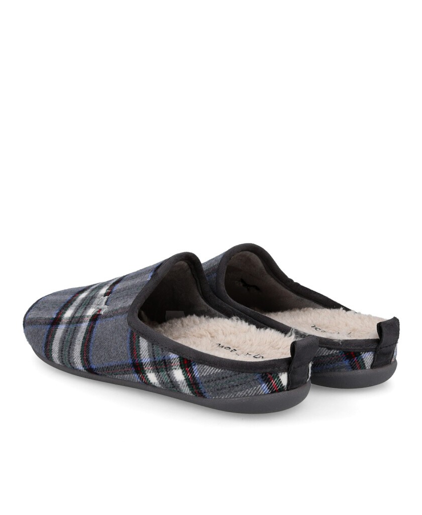 Zapatillas de estar por casa Garzón 8003.402