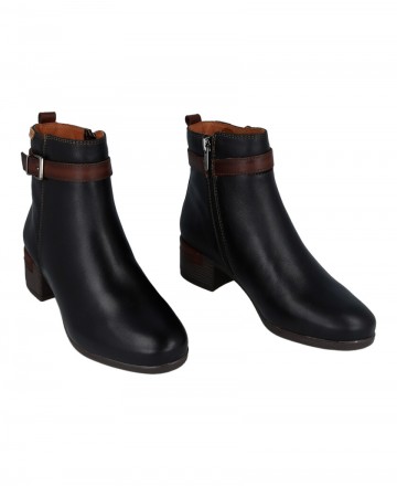 h2Botin negro de piel Pikolinos Malaga W6W 8622C1 h2 pEleva tu estilo con el zapato Pikolinos modelo Malaga W6W 8622C1 la combi