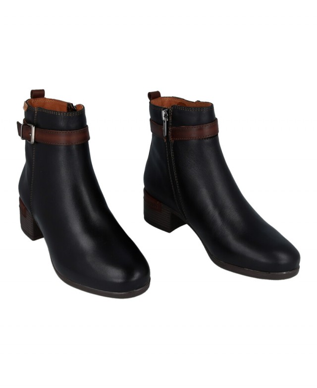 Pikolinos Málaga W6W-8622C1 Black Leather Ankle Boots