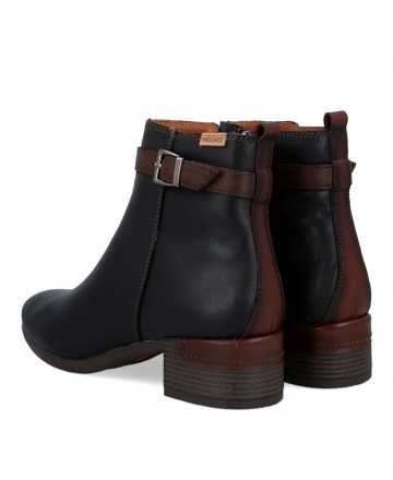 h2Botin negro de piel Pikolinos Malaga W6W 8622C1 h2 pEleva tu estilo con el zapato Pikolinos modelo Malaga W6W 8622C1 la combi