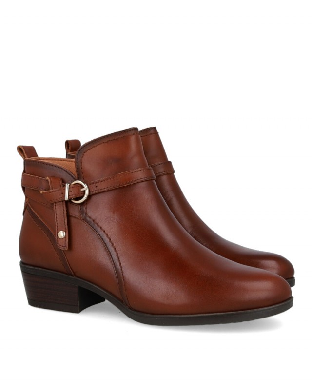 h2Botines con hebilla Pikolinos Daroca W1U 8901C1 h2 pDescubre la elegancia y versatilidad de los tacones Pikolinos Daroca W1U 